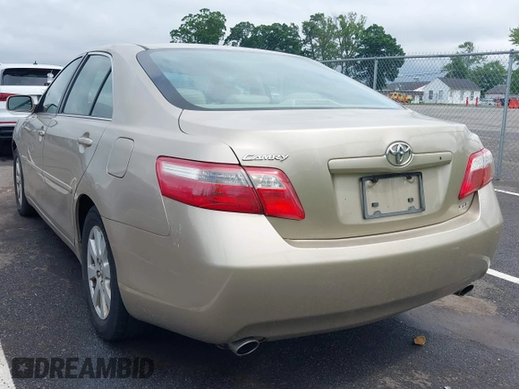 2009 Toyota Camry LE z VIN 4T1BK46KX9U089242, wystawiony jako IAAI lot #42448998 z przebiegiem 252 787 mil mil oraz . Historia ofert i sprzedaży dostępna na DreamBid. Obrazek 3.
