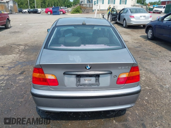 2004 BMW 3 Series 325i z VIN WBAET37484NJ83466, wystawiony jako IAAI lot #42409512 z przebiegiem 98 955 mil mil oraz . Historia ofert i sprzedaży dostępna na DreamBid. Obrazek 17.