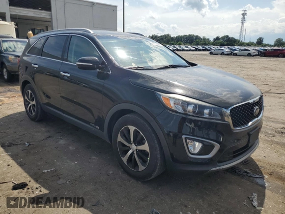 2017 Kia Sorento EX z VIN 5XYPHDA59HG337670, wystawiony jako Copart lot #61773645 z przebiegiem 146 242 mil mil oraz Czysty tytuł • Clean title. Historia ofert i sprzedaży dostępna na DreamBid. Obrazek 4.