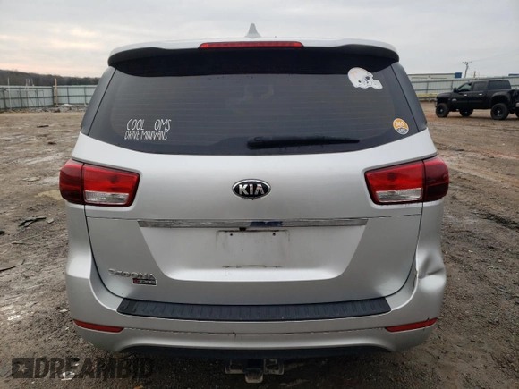 2016 Kia Sedona L with VIN KNDMA5C10G6150066, listed as a Copart auction lot 43345925 with 135,660 mi miles and Salvage Title. Bid and sale history available at carsss.com. Image 6.