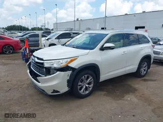 2014 Toyota Highlander XLE with VIN 5TDKKRFH3ES007405, listed as a IAAI auction lot 39623056 with 96,608 mi miles. Bid and sale history available at carsss.com. Image 18.