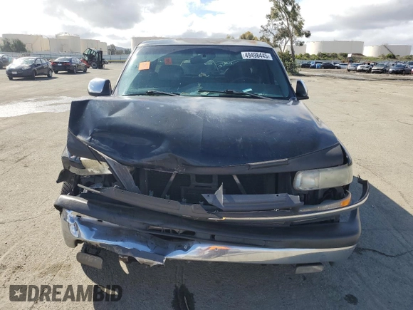 2001 Chevrolet Silverado 1500 with VIN 1GCEC19T81Z142836, listed as a Copart auction lot 49498445 with 337,498 mi miles and Salvage Title. Bid and sale history available at carsss.com. Image 5.