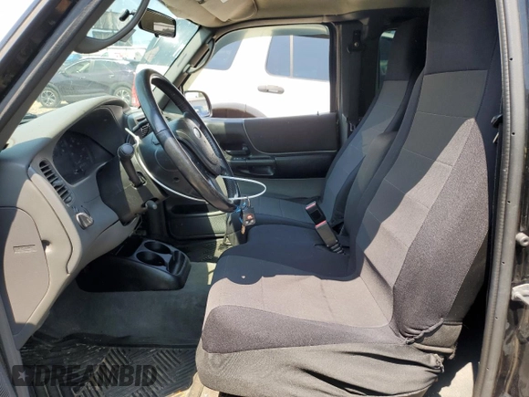 2004 Ford Ranger XL Fleet with VIN 1FTZR45E24PA01205, listed as a Copart auction lot 61978125 with 201,603 mi miles and Salvage title. Bid and sale history available at DreamBid. Image 7.