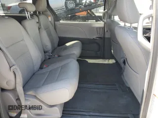 2015 Toyota Sienna XLE with VIN 5TDYK3DC1FS690219, listed as a Copart auction lot 60926525 with 97,879 mi miles and Salvage title. Bid and sale history available at DreamBid. Image 11.