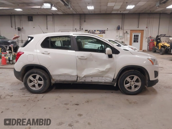 2016 Chevrolet Trax LS with VIN 3GNCJNSB2GL279607, listed as a IAAI auction lot 41421621 with 51,581 mi miles. Bid and sale history available at carsss.com. Image 13.