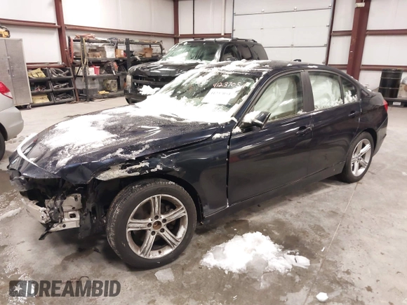 2013 BMW 3 Series 328i xDrive with VIN WBA3B5G51DNS02230, listed as a IAAI auction lot 41237054 with 89,704 mi miles. Bid and sale history available at carsss.com. Image 18.