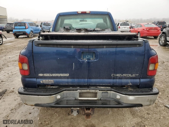 2002 Chevrolet Silverado 1500 LS with VIN 1GCEC14V22Z113293, listed as a Copart auction lot 43936055 with 274,597 mi miles and Salvage Title. Bid and sale history available at carsss.com. Image 6.