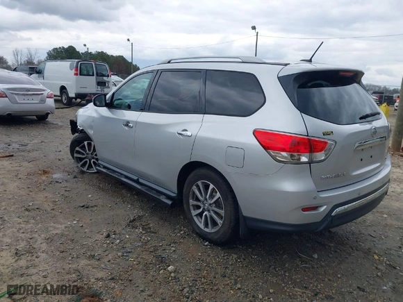 2013 Nissan Pathfinder Platinum with VIN 5N1AR2MN9DC689838, listed as a IAAI auction lot 41733483 with 118,502 mi miles. Bid and sale history available at carsss.com. Image 3.