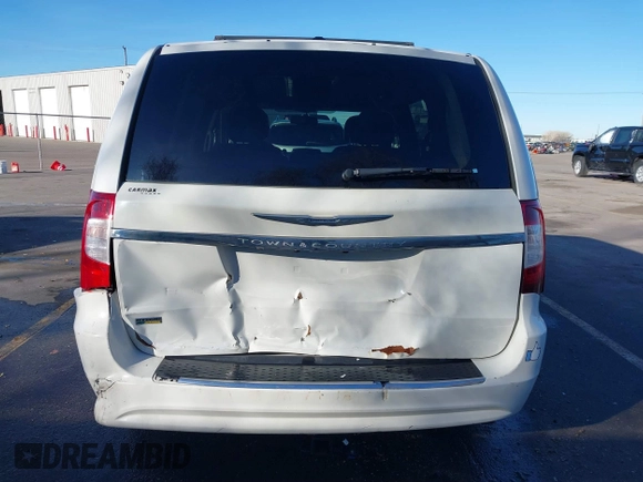 2013 Chrysler Town & Country Touring with VIN 2C4RC1BG7DR674253, listed as a IAAI auction lot 41854303 with 171,502 mi miles. Bid and sale history available at carsss.com. Image 16.