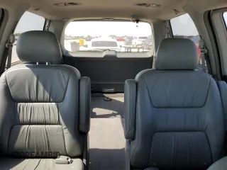2004 Honda Odyssey EX-L with VIN 5FNRL18974B092979, listed as a Copart auction lot 52429055 with 106,515 mi miles and Clean Title. Bid and sale history available at DreamBid. Image 10.
