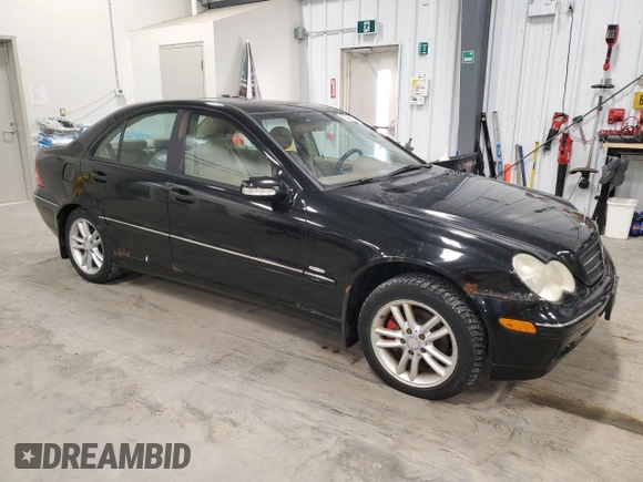 2002 Mercedes-Benz C 230/260/280/320 with VIN WDBRF61J42F268306, listed as a Copart auction lot 87206814 with 176,181 mi miles and Clean Title. Bid and sale history available at DreamBid. Image 4.