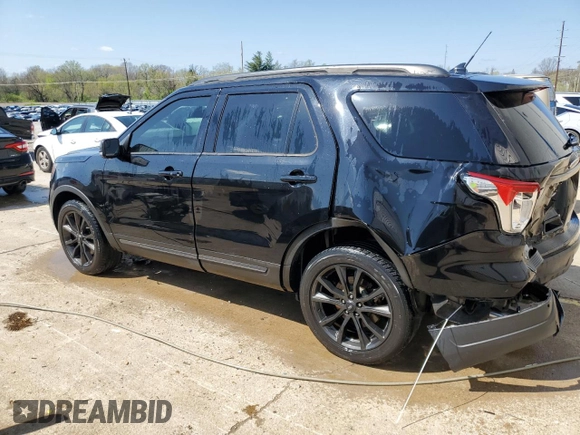 2018 Ford Explorer XLT with VIN 1FM5K8DHXJGC40157, listed as a Copart auction lot 51844945 with 137,476 mi miles and Salvage title. Bid and sale history available at DreamBid. Image 2.