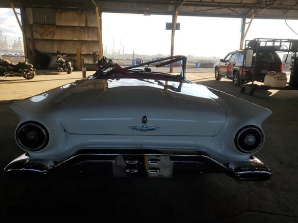 1957 Ford Thunderbird with VIN 0000000D7FH200053, listed as a Copart auction lot 86892944 with 466,723 mi miles and Salvage Title. Bid and sale history available at DreamBid. Image 6.