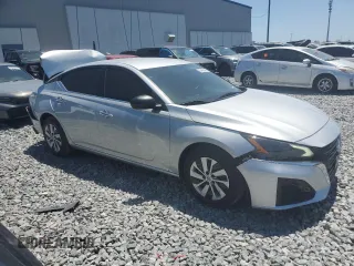 2024 Nissan Altima S z VIN 1N4BL4BV4RN340029, wystawiony jako Copart lot #53450545 z przebiegiem 26 316 mil mil oraz Szkoda całkowita • Salvage title. Historia ofert i sprzedaży dostępna na DreamBid. Obrazek 4.
