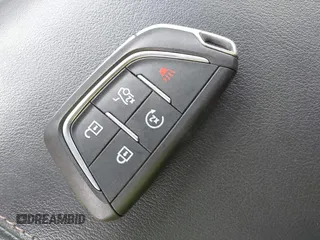 2021 Cadillac CT4 Sport z VIN 1G6DC5RK5M0134988, wystawiony jako IAAI lot #42000211 z przebiegiem 43 065 mil mil oraz . Historia ofert i sprzedaży dostępna na DreamBid. Obrazek 11.