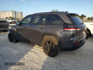 2024 Jeep Grand Cherokee Altitude X with VIN 1C4RJHAG2RC716215, listed as a Copart auction lot 42922815 with 14,653 mi miles and Salvage title. Bid and sale history available at DreamBid. Image 2.