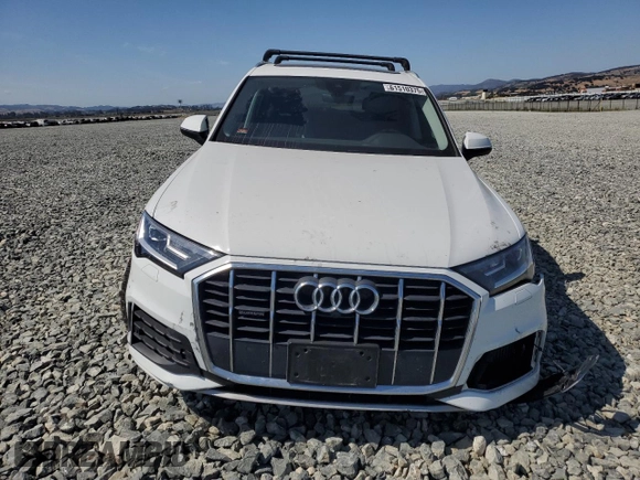 2020 Audi Q7 Premium with VIN WA1AXAF76LD013322, listed as a Copart auction lot 61510375 with 56,215 mi miles and Salvage title. Bid and sale history available at DreamBid. Image 5.