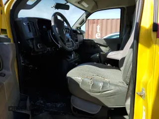 2021 Chevrolet Express Cargo with VIN 1GCWGAFP5M1167034, listed as a Copart auction lot 42161135 with 180,713 mi miles and Clean title. Bid and sale history available at DreamBid. Image 7.