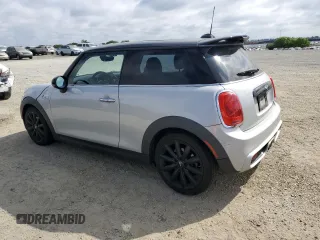 2016 MINI Hardtop S with VIN WMWXP7C54G2A42969, listed as a Copart auction lot 53910995 with 92,207 mi miles and Salvage title. Bid and sale history available at DreamBid. Image 2.