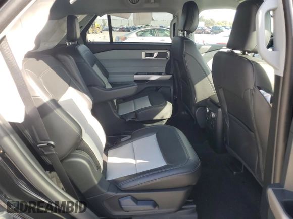 2024 Ford Explorer XLT with VIN 1FMSK7DH6RGA59839, listed as a Copart auction lot 48319795 with 12,070 mi miles and Salvage Title. Bid and sale history available at carsss.com. Image 11.