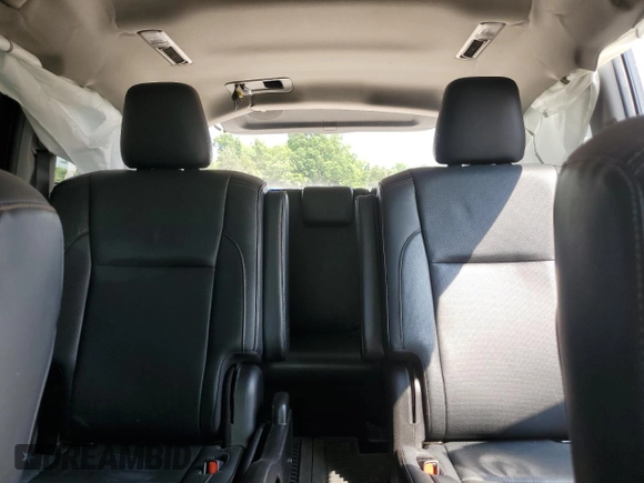 2019 Toyota Highlander Limited with VIN 5TDDZRFH1KS922429, listed as a Copart auction lot 59677795 with 112,405 mi miles and Clean title. Bid and sale history available at DreamBid. Image 10.