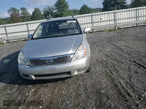 2012 Kia Sedona LX with VIN KNDMG4C78C6434391, listed as a Copart auction lot 70853574 with 127,359 mi miles and Salvage Title. Bid and sale history available at carsss.com. Image 11.