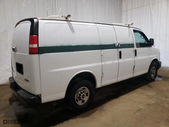 2013 GMC Savana Cargo Van with VIN 1GTW7FCA1D1162068, listed as a Copart auction lot 71037784 with 178,528 mi miles and Clean Title. Bid and sale history available at carsss.com. Image 3.
