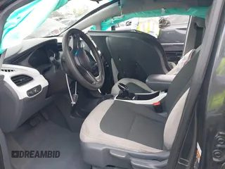 2018 Chevrolet Bolt EV LT z VIN 1G1FW6S02J4133385, wystawiony jako IAAI lot #42380348 z przebiegiem 87 041 mil mil oraz . Historia ofert i sprzedaży dostępna na DreamBid. Obrazek 5.