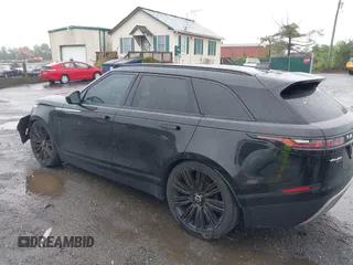 2018 Land Rover Range Rover Velar S z VIN SALYB2RVXJA769780, wystawiony jako IAAI lot #42309531 z przebiegiem 94 127 mil mil oraz . Historia ofert i sprzedaży dostępna na DreamBid. Obrazek 3.
