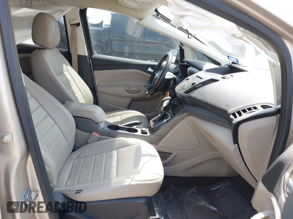 2018 Ford C-Max SE with VIN 1FADP5AU8JL102227, listed as a IAAI auction lot 42062394 with 122,943 mi miles. Bid and sale history available at carsss.com. Image 5.