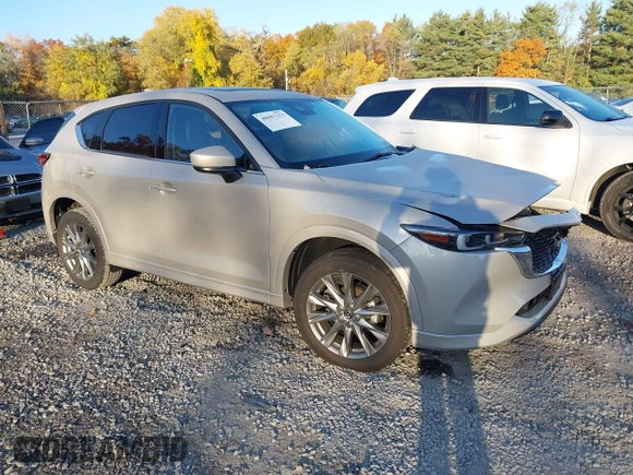 2024 Mazda CX-5 2.5 S Premium Package with VIN JM3KFBDL7R0470375, listed as a IAAI auction lot 40657155 with 8,584 mi miles. Bid and sale history available at carsss.com. Image 1.