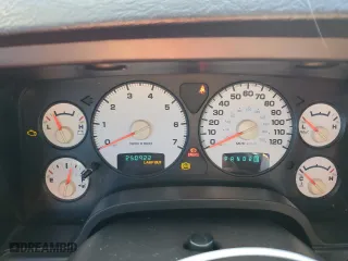 2005 Dodge Ram 1500 SLT with VIN 1D7HA18D95J635786, listed as a Copart auction lot 71265373 with 250,922 mi miles and Salvage Title. Bid and sale history available at carsss.com. Image 9.