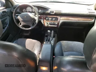 2005 Dodge Stratus z VIN 1B3EL46J55N675925, wystawiony jako Copart lot #59776874 z przebiegiem 113 932 mil mil oraz Szkoda całkowita • Salvage title. Historia ofert i sprzedaży dostępna na DreamBid. Obrazek 8.