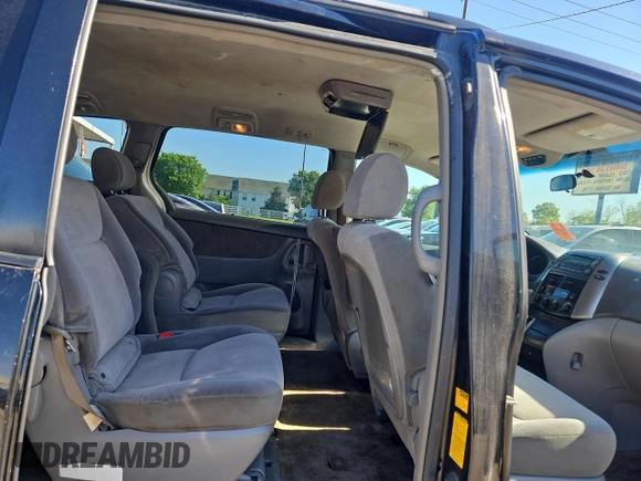 2008 Toyota Sienna CE with VIN 5TDZK23C88S167413, listed as a Copart auction lot 56776805 with 189,032 mi miles and Clean Title. Bid and sale history available at DreamBid. Image 6.