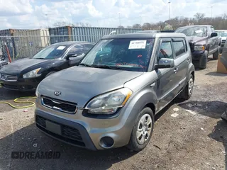 2013 Kia Soul with VIN KNDJT2A54D7584952, listed as a IAAI auction lot 41788096 with 166,771 mi miles. Bid and sale history available at carsss.com. Image 6.
