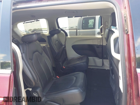 2017 Chrysler Pacifica Touring L with VIN 2C4RC1BG0HR591124, listed as a IAAI auction lot 42138595 with 113,071 mi miles and . Bid and sale history available at DreamBid. Image 8.