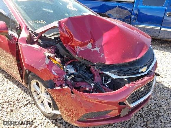 2018 Chevrolet Cruze LT with VIN 1G1BE5SM2J7105986, listed as a IAAI auction lot 41848216 with 189,988 mi miles. Bid and sale history available at carsss.com. Image 6.