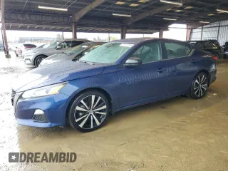 2022 Nissan Altima 2.5 SR with VIN 1N4BL4CV3NN327460, listed as a Copart auction lot 44026825 with 84,771 mi miles and Salvage Title. Bid and sale history available at carsss.com. Image 1.