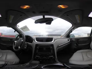 2015 Chevrolet Traverse LTZ z VIN 1GNKRJKD6FJ237851, wystawiony jako IAAI lot #41847524 z przebiegiem 84 809 mil mil oraz . Historia ofert i sprzedaży dostępna na DreamBid. Obrazek 18.