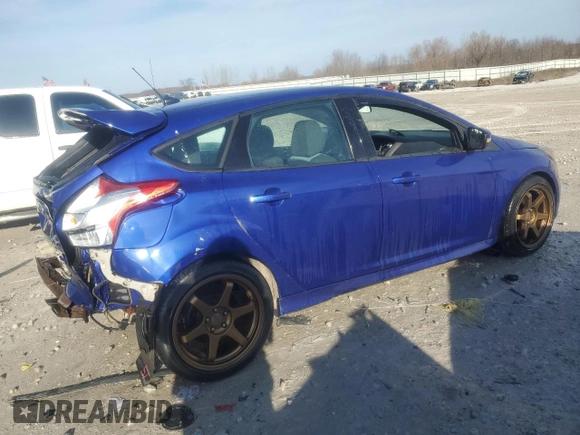 2014 Ford Focus ST with VIN 1FADP3L92EL207235, listed as a Copart auction lot 49650505 with 204,400 mi miles and Clean Title. Bid and sale history available at carsss.com. Image 3.