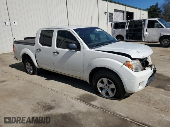 2013 Nissan Frontier Desert Runner with VIN 1N6AD0ERXDN748549, listed as a Copart auction lot 45204015 with 193,960 mi miles and Salvage title. Bid and sale history available at DreamBid. Image 4.