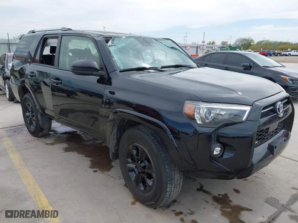 2021 Toyota 4Runner SR5 with VIN JTEEU5JR8M5235982, listed as a IAAI auction lot 41815774 with 70,385 mi miles. Bid and sale history available at carsss.com. Image 1.
