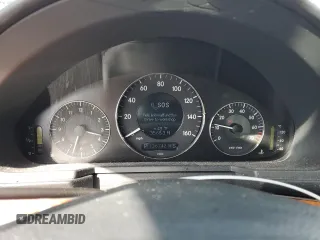 2006 Mercedes-Benz E 500 z VIN WDBUF70J76A869293, wystawiony jako Copart lot #52042215 z przebiegiem 136 742 mil mil oraz Szkoda całkowita • Salvage title. Historia ofert i sprzedaży dostępna na DreamBid. Obrazek 9.