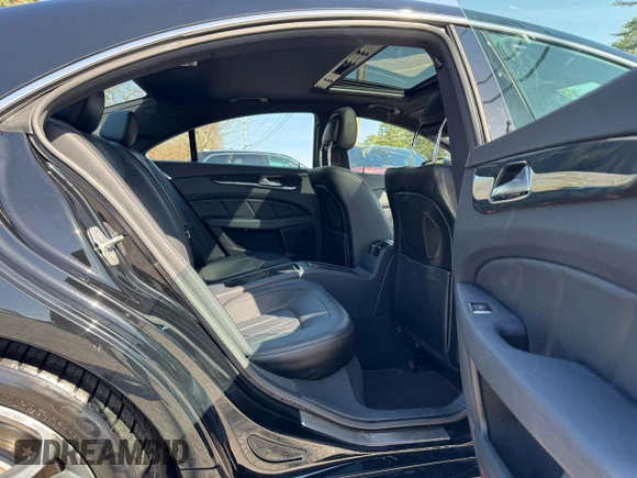 2015 Mercedes-Benz CLS 400 with VIN WDDLJ6HB6FA140436, listed as a Copart auction lot 52304295 with 190,590 mi miles and Clean title. Bid and sale history available at DreamBid. Image 6.