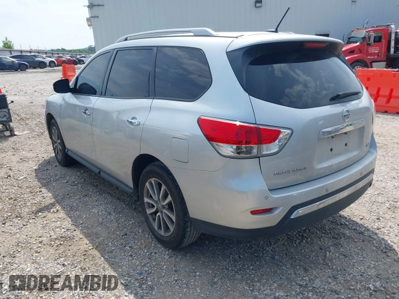 2015 Nissan Pathfinder SV with VIN 5N1AR2MN6FC607826, listed as a IAAI auction lot 42357176 with 176,280 mi miles and . Bid and sale history available at DreamBid. Image 3.