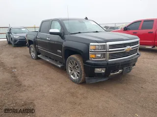 2015 Chevrolet Silverado 1500 High Country with VIN 3GCUKTEC9FG156512, listed as a IAAI auction lot 41452264 with 132,083 mi miles. Bid and sale history available at carsss.com. Image 1.