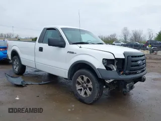 2012 Ford F-150 XL with VIN 1FTMF1CM4CKE25654, listed as a IAAI auction lot 41961898 with 288,253 mi miles. Bid and sale history available at carsss.com. Image 1.