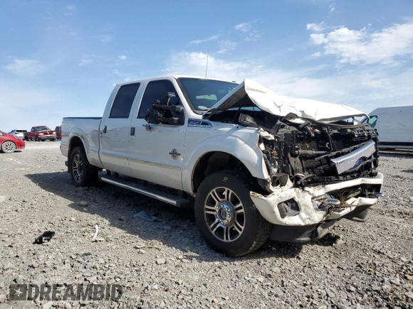 2015 Ford F-250 Lariat z VIN 1FT7W2BT3FEB19446, wystawiony jako Copart lot #53465755 z przebiegiem 122 759 mil mil oraz Czysty tytuł • Clean title. Historia ofert i sprzedaży dostępna na DreamBid. Obrazek 4.