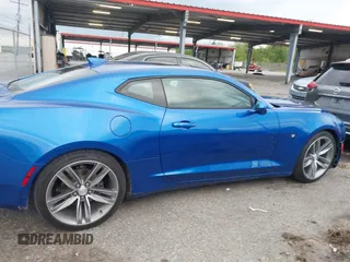 2017 Chevrolet Camaro 1LT z VIN 1G1FB1RXXH0102226, wystawiony jako IAAI lot #41955816 z przebiegiem 33 539 mil mil oraz . Historia ofert i sprzedaży dostępna na DreamBid. Obrazek 13.