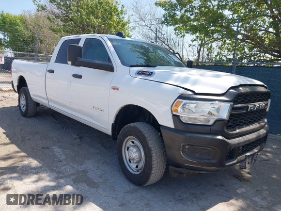 2022 Ram 2500 Tradesman with VIN 3C6UR5HJ1NG202731, listed as a IAAI auction lot 41851223 with 96,715 mi miles. Bid and sale history available at carsss.com. Image 1.